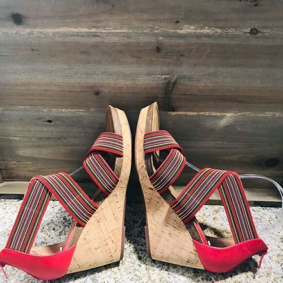 Sofft Red Wedge Sandals  - Picture 5 of 8